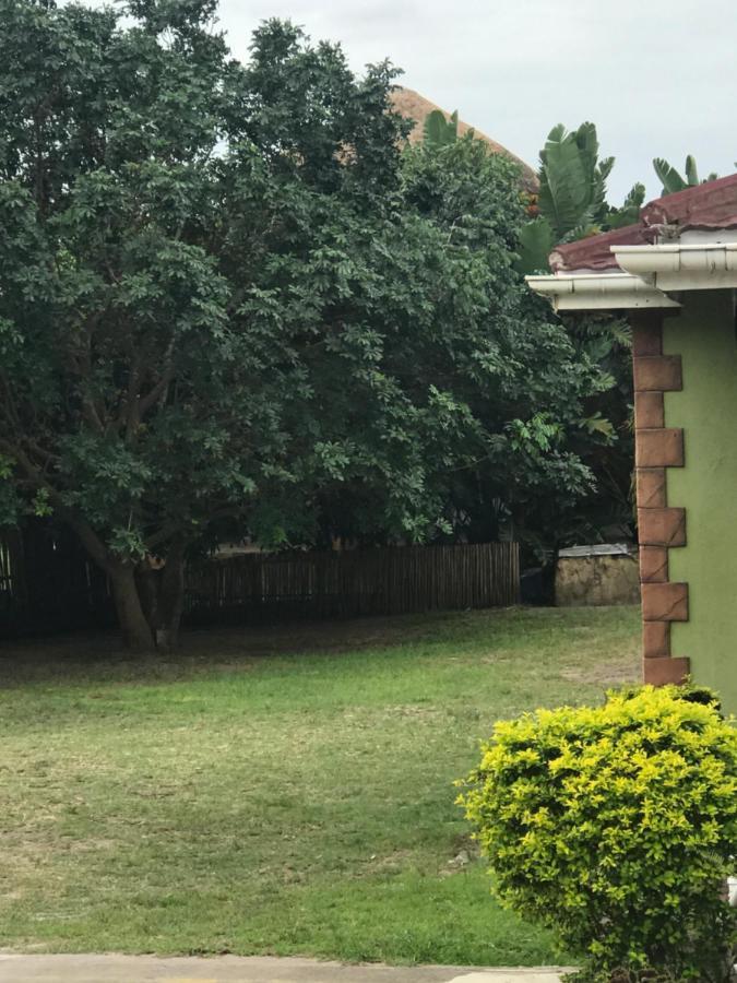 Sodwana Road Holiday Lodge Sodwana Bay Exterior foto