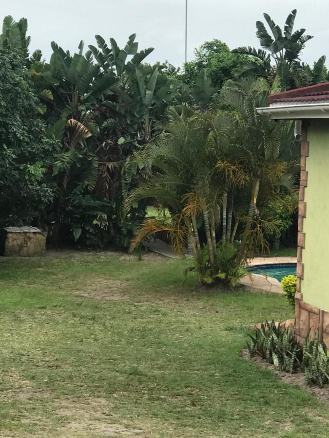 Sodwana Road Holiday Lodge Sodwana Bay Exterior foto